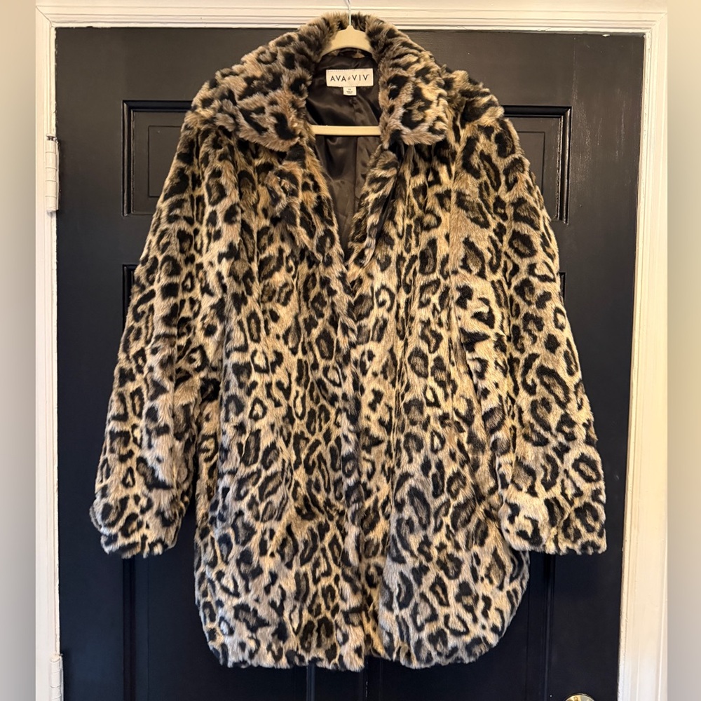 Plus size faux fur leopard coat